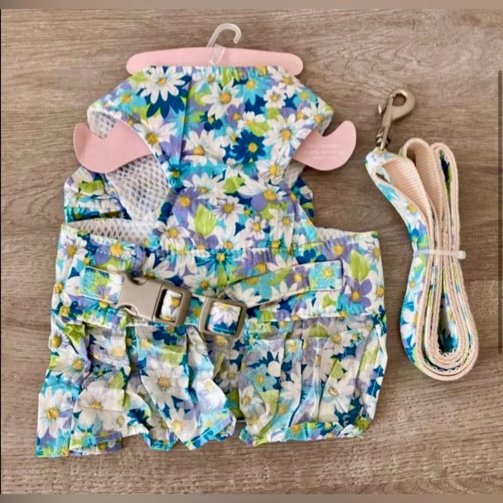 NWT Zichen Dress for Pet White Blue Purple Green with Leash